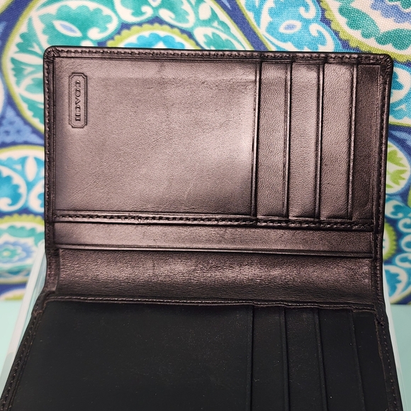 Coach Black Signature Tri-fold Wallet - Picture 6 of 9